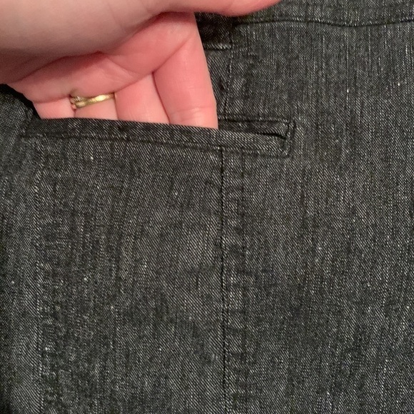 BEBE Dark Wash Denim Mini Jean Skirt With Pockets Women’s 10 - Picture 4 of 11